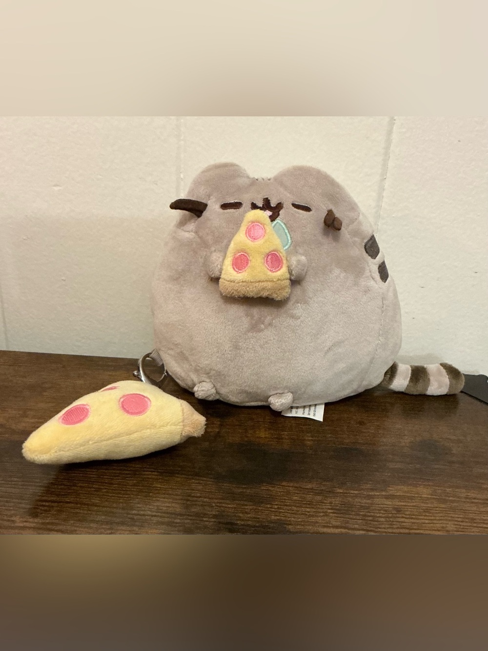 A Rare HTF Gund 6in. Set Of Pizza & Pusheen Plush Stuffed Animal Toys